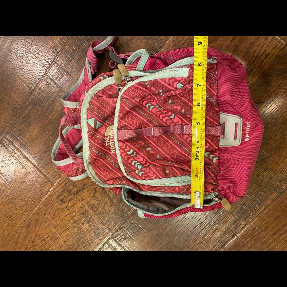 The North Face Sprout girls backpack